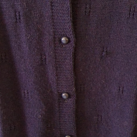 By Billie Jo Vintage button down sweater does not have a size tag but is a large - Picture 4 of 7